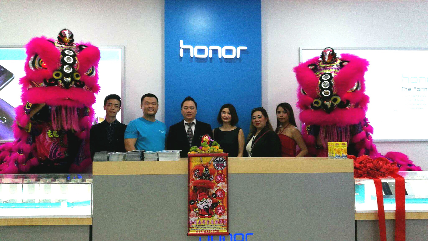 Honor Malaysia Opens Its First Concept Store