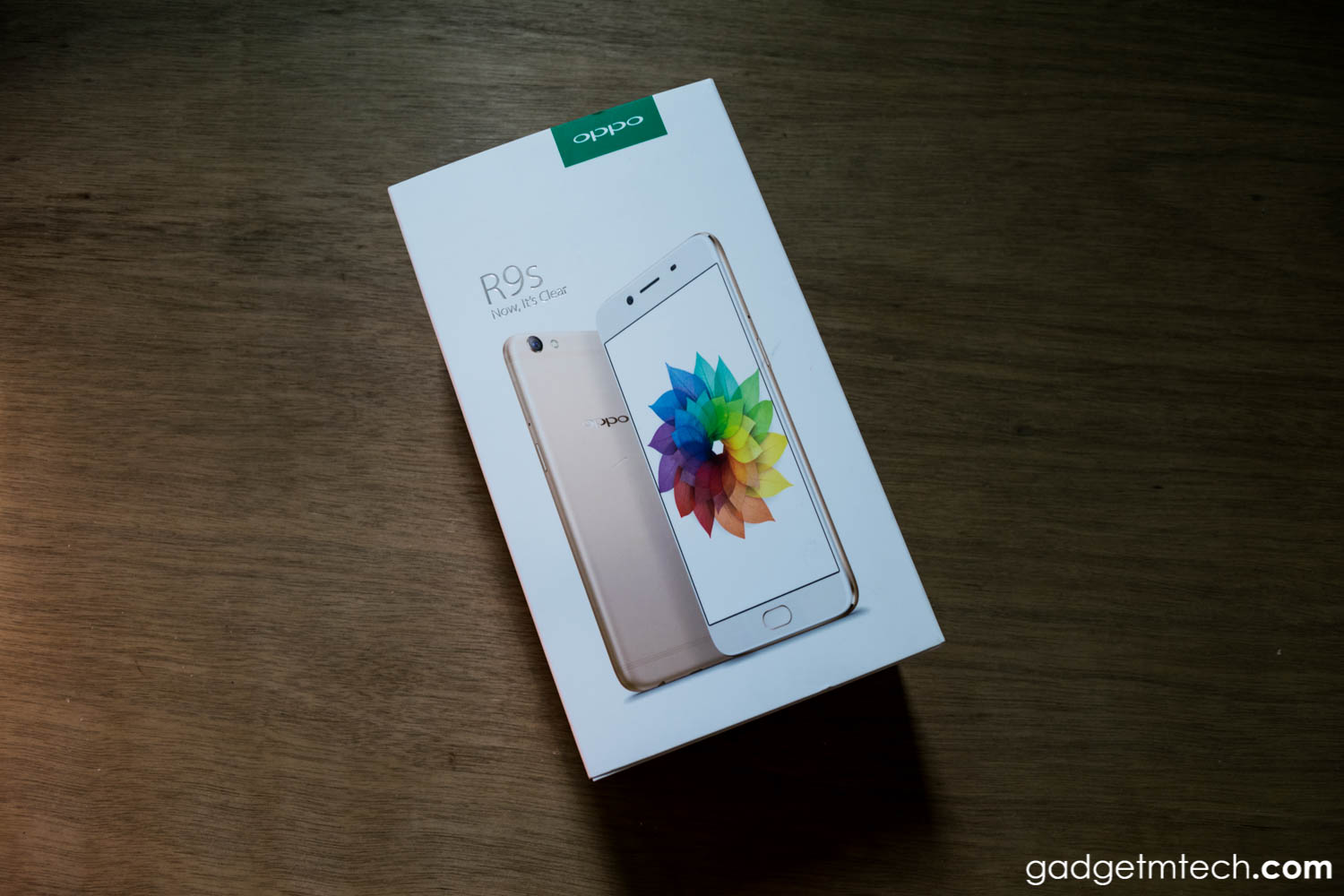 Unboxing & First Impressions: OPPO R9s