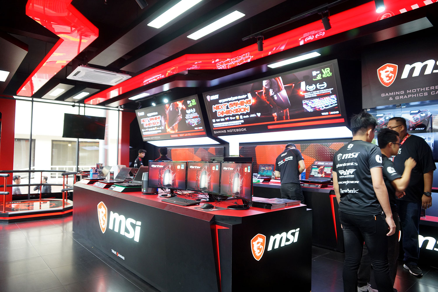 MSI World's Largest Concept Store Grand Opening_5