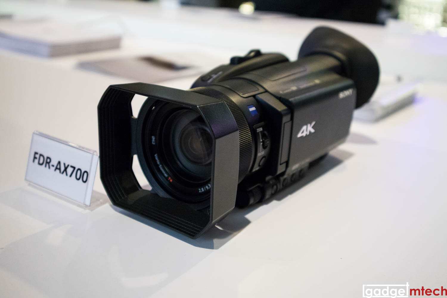 Sony Handycam AX700