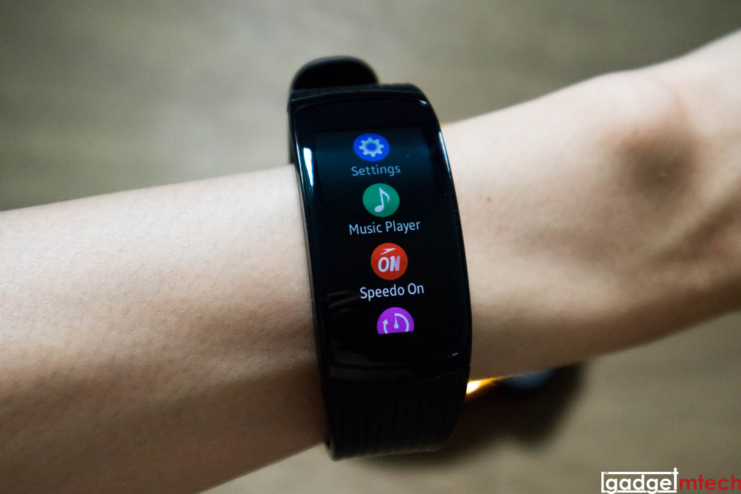 Samsung Gear Fit2 Pro Review_10