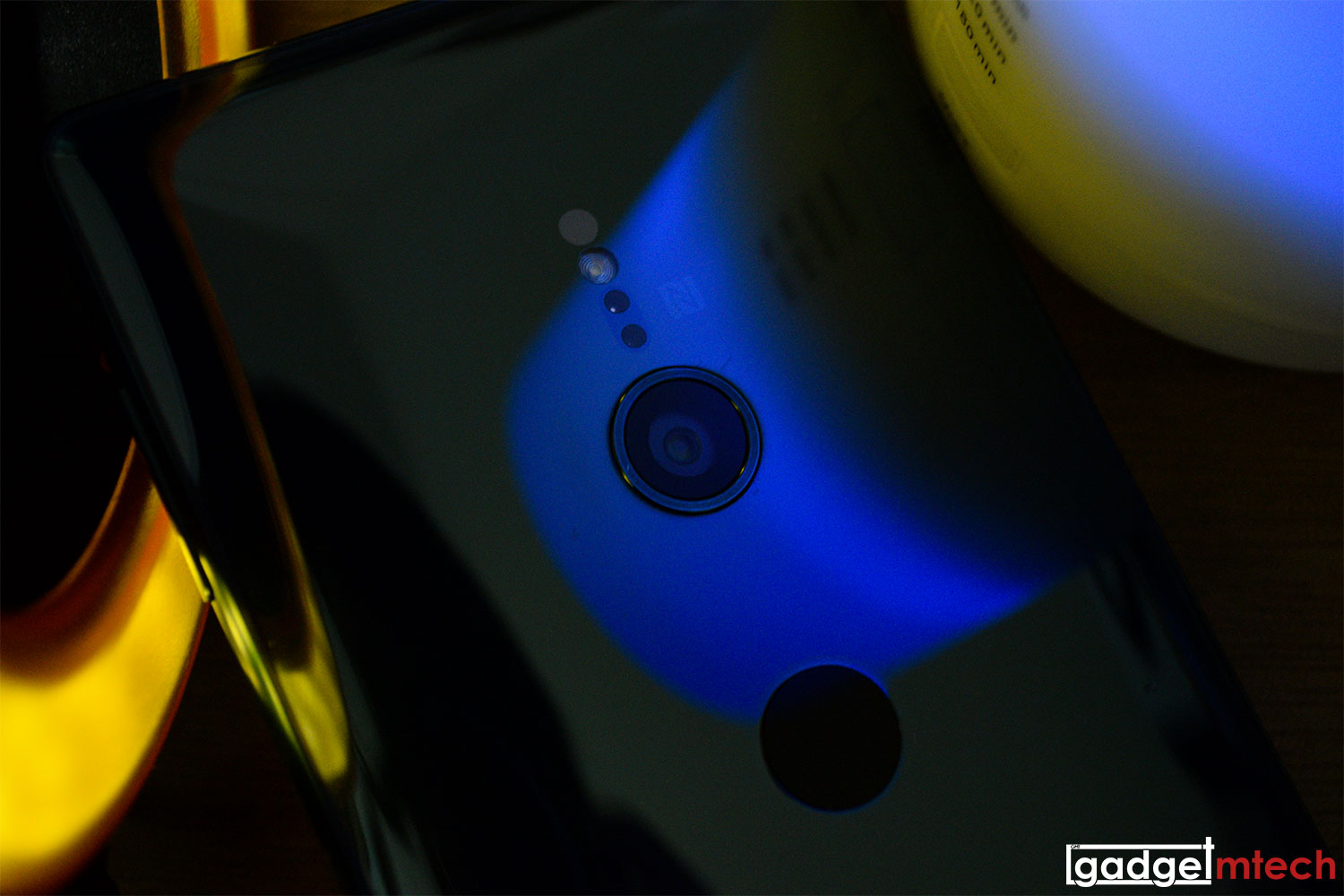 Sony Xperia XZ2 Review_13