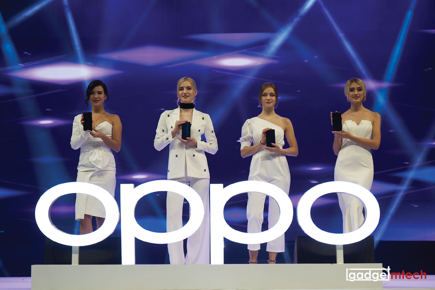 OPPO Reno and Reno 10x Zoom Officially Launched