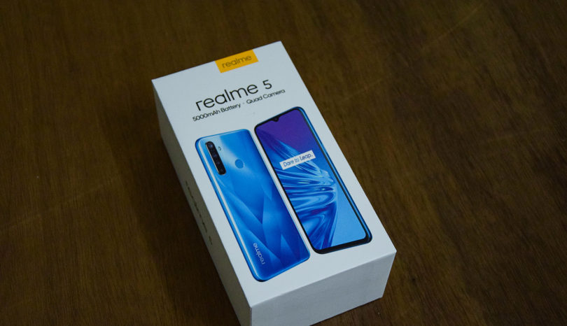 realme 5 Unboxing & First Impressions_1