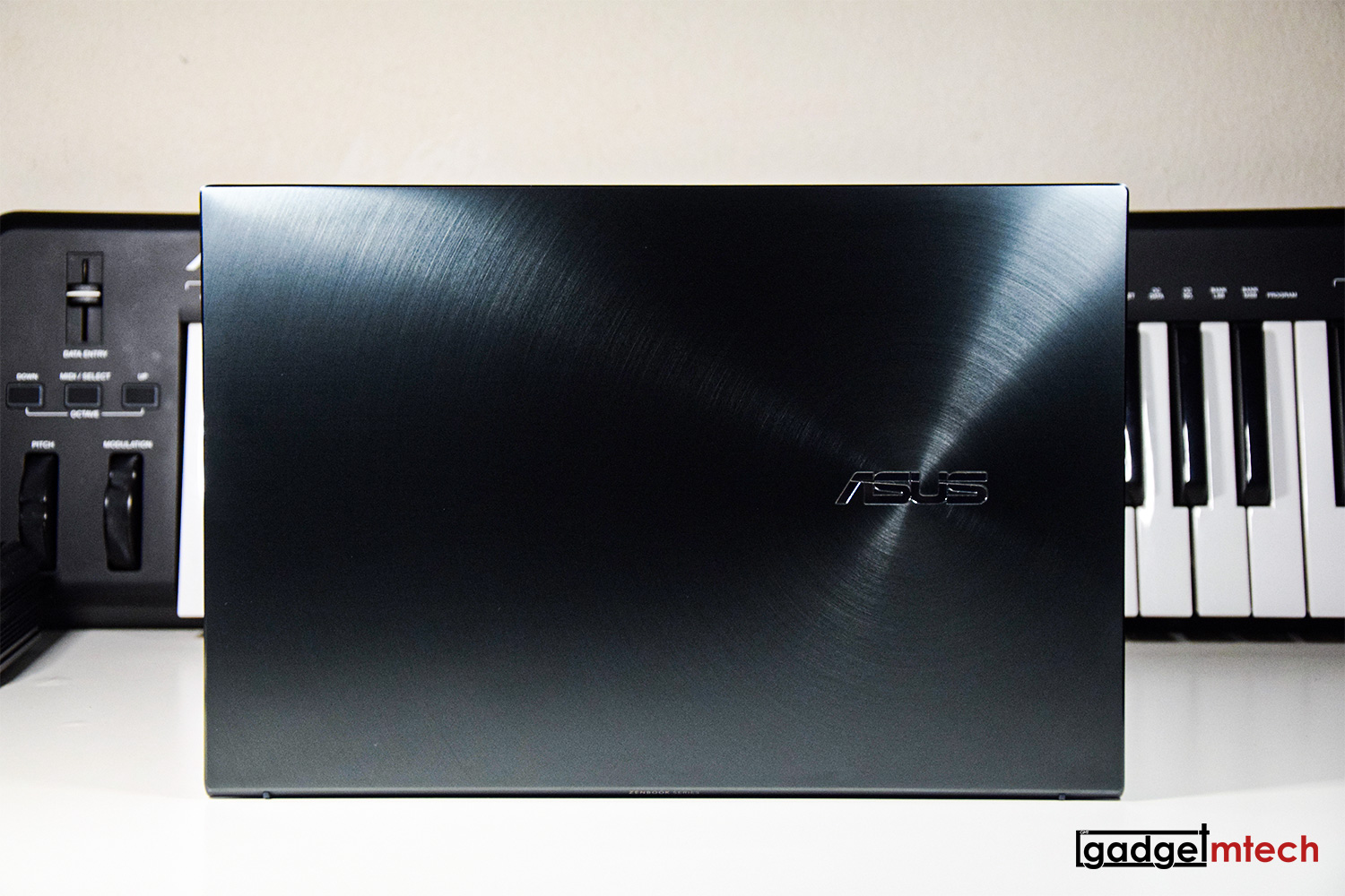 ASUS ZenBook 13 (UX325) Review_2