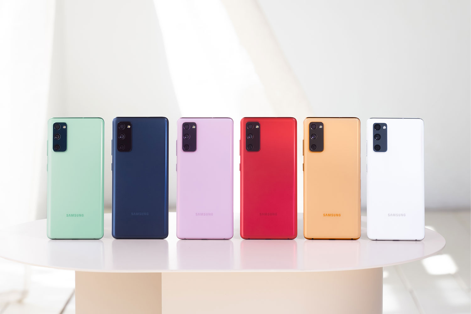 Samsung Galaxy S20 FE: Six Colors, Six Personas