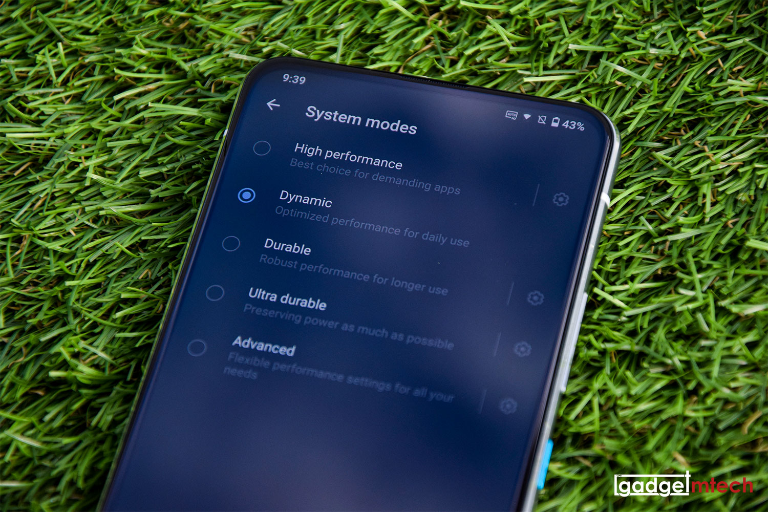 ASUS Zenfone 8 Flip Review_10