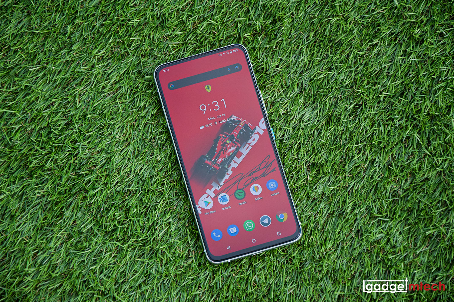 ASUS Zenfone 8 Flip Review_2