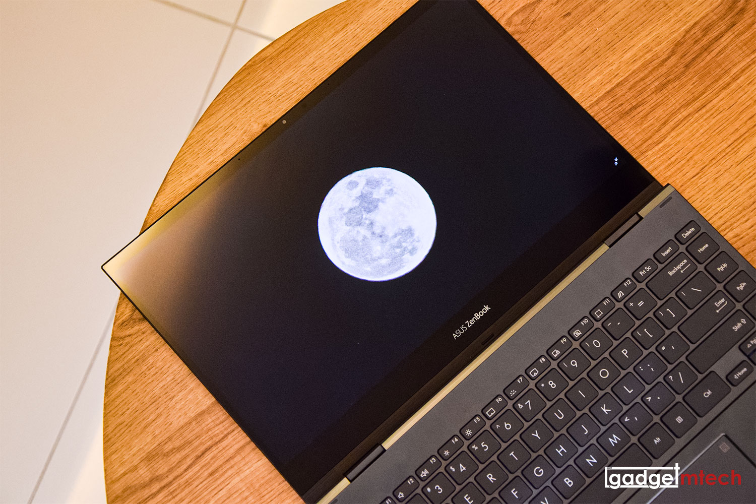 ASUS ZenBook Flip 13 OLED (UX363) Review_8