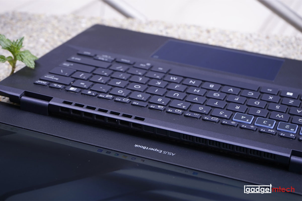 ASUS ExpertBook B5 (B5402C) Review_7