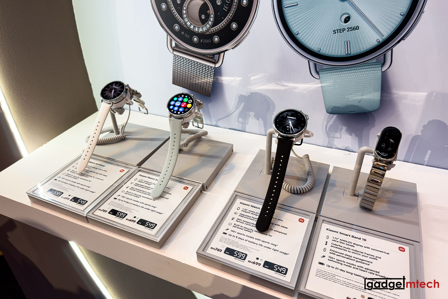 Xiaomi Watch S4 41mm and Smart Band 10 Glimmer Gold