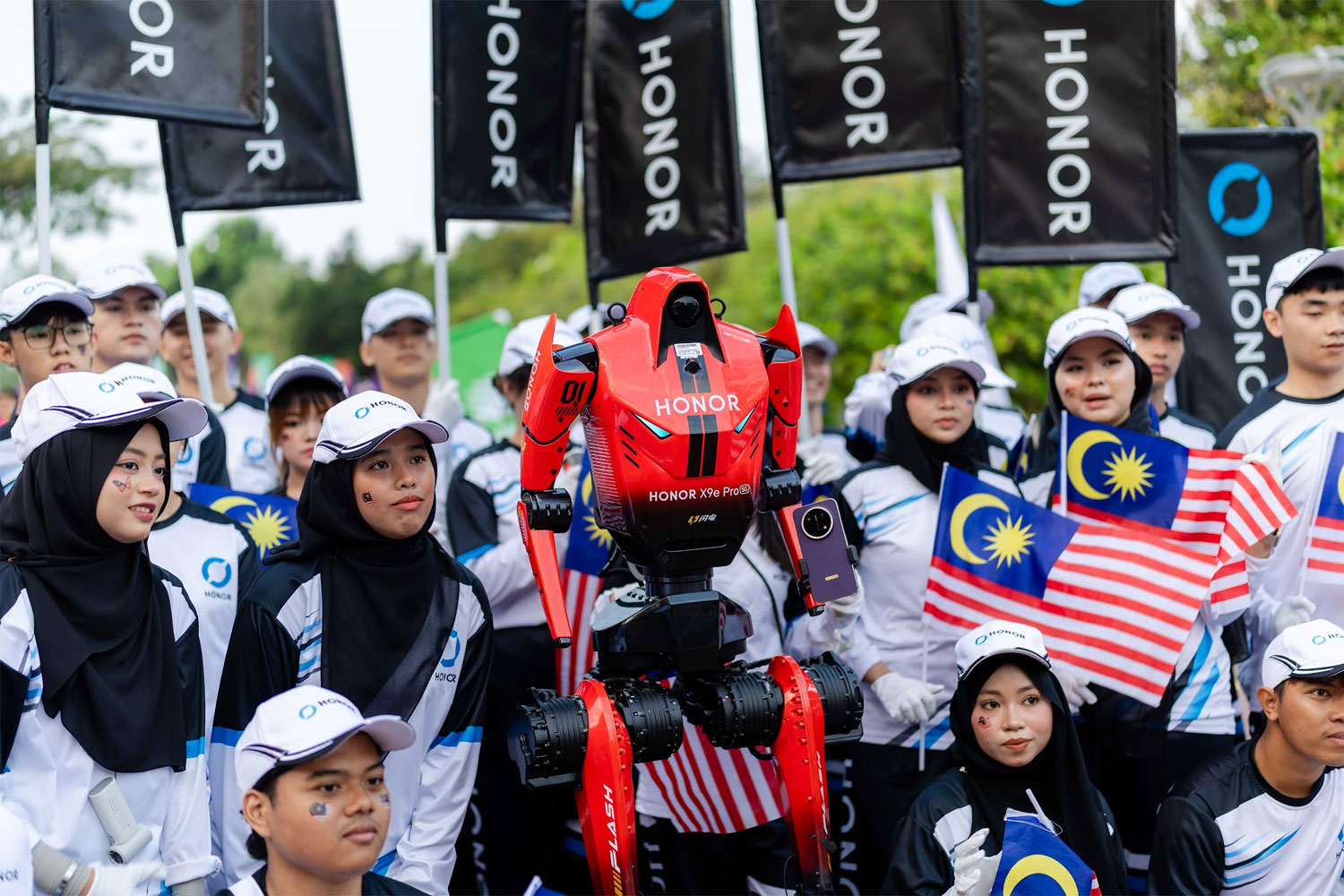 HONOR Robotics D1 Merdeka Parade